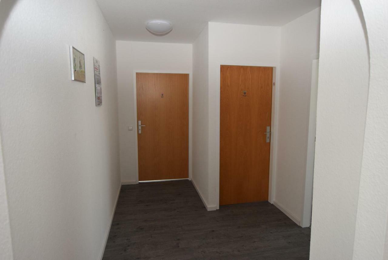 Monteurzimmer Messe Airport Wolfschlugen Buitenkant foto